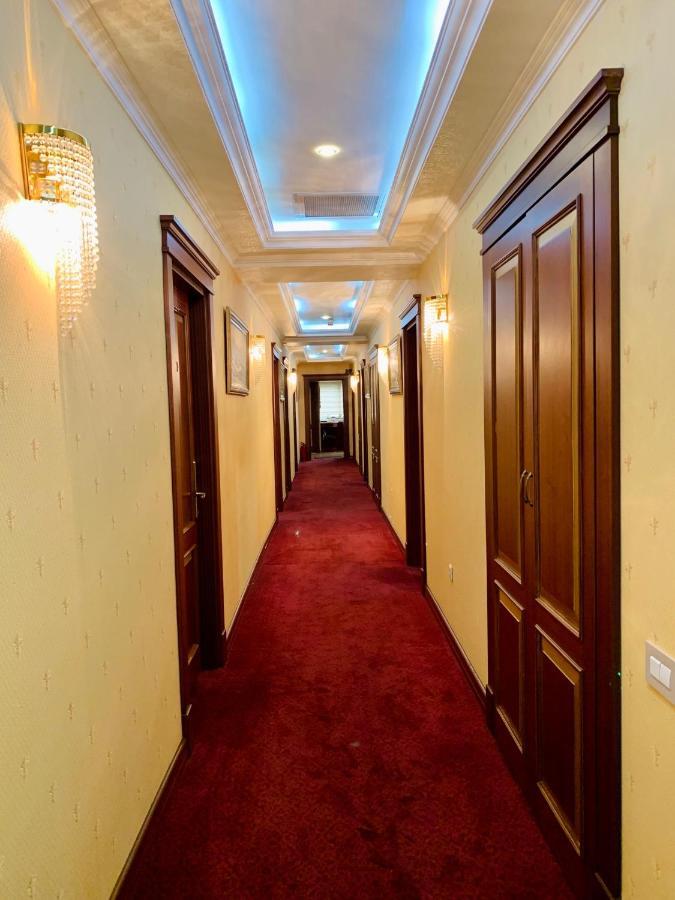 Clover Hotel Baku Ngoại thất bức ảnh